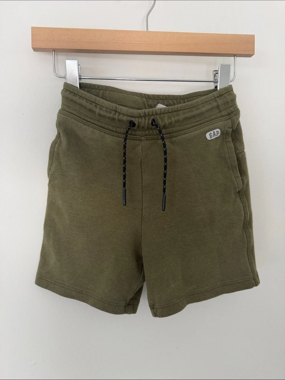 GAP Olive Green Kids Fleece Pull-On Shorts Size 4 Years